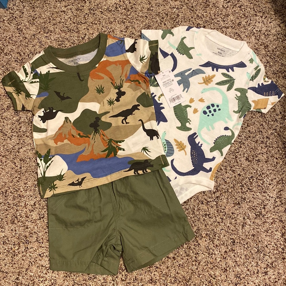 🦖🦕🦖 NWT! Carter’s 3 Piece Baby Outfit 🦖🦕🦖